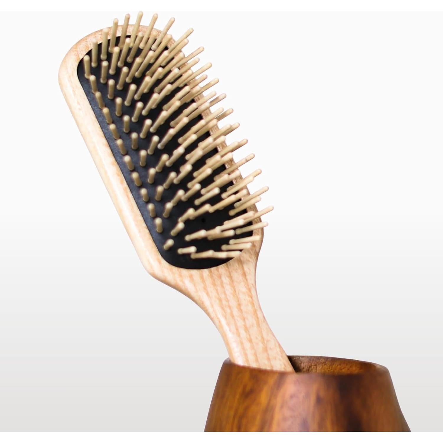 Cepillo Rectangular Mediano TEK de Madera de Fresno 22x5.5cm