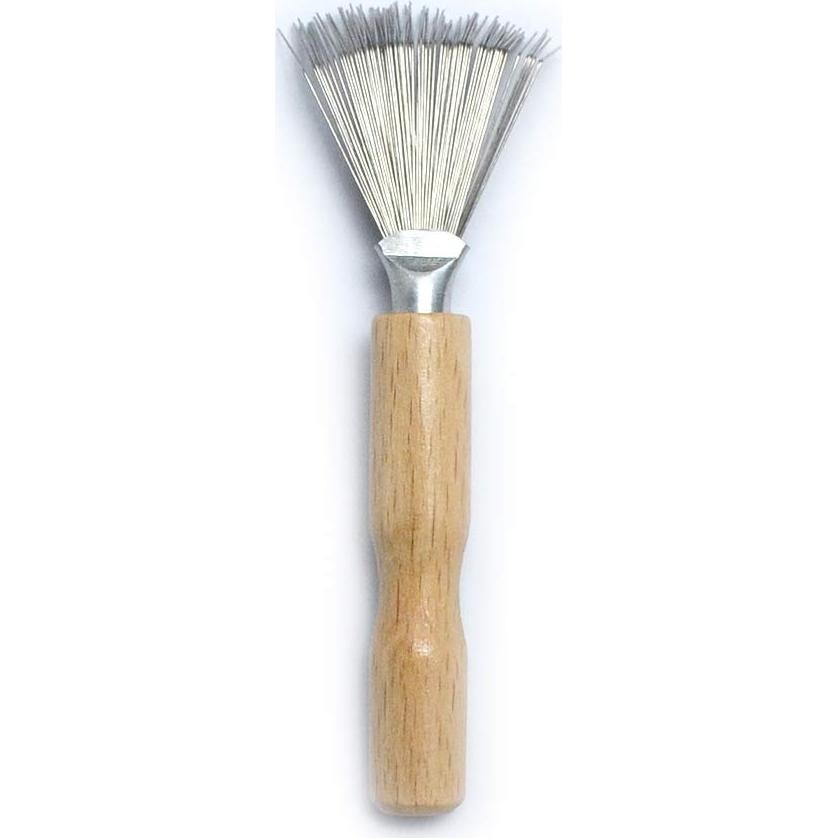 Rastrillo de Alambre Luwigs con Mango de Madera 11.43 cm