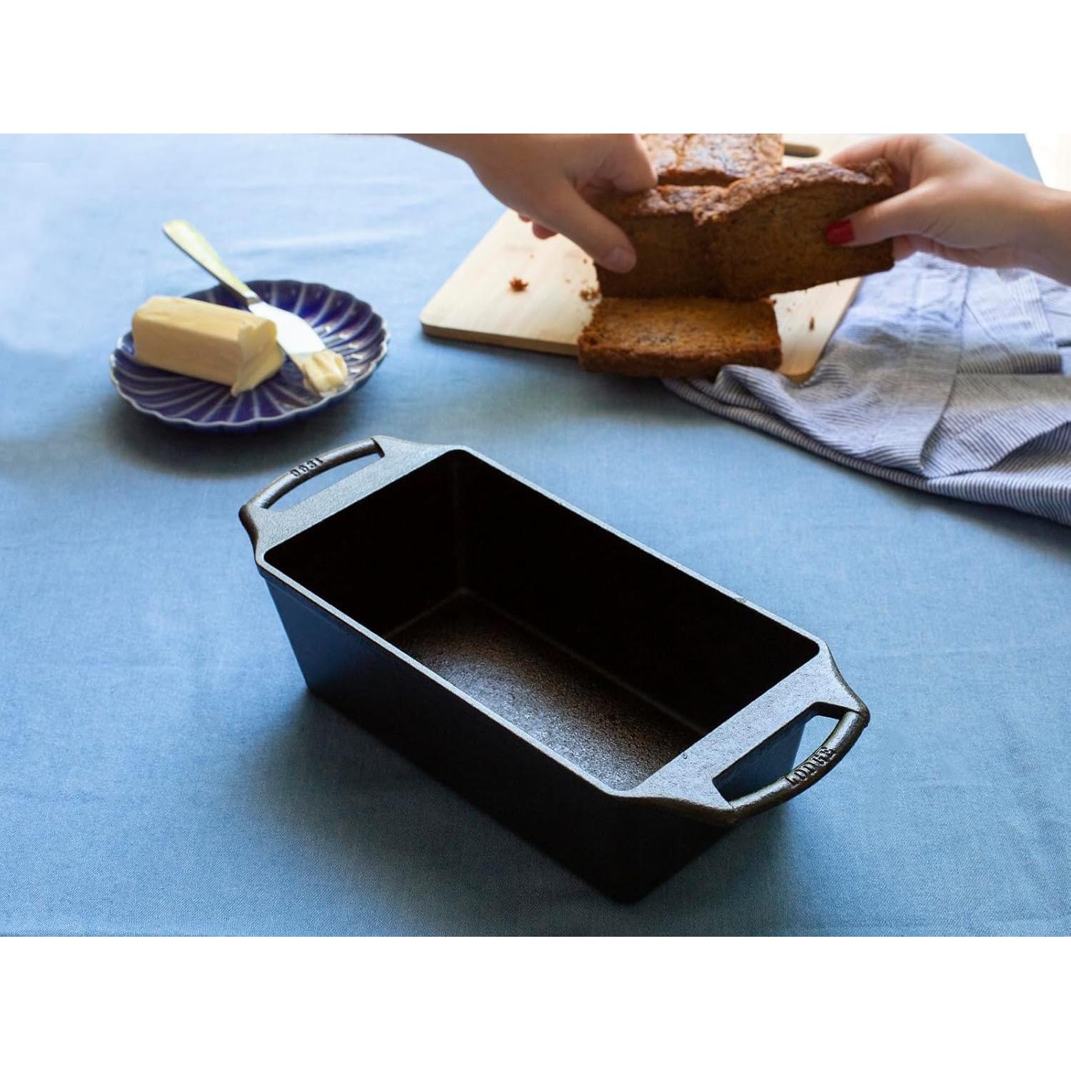 Sartén de Hierro Fundido Lodge para Pan 21.6x11.4 cm Negro