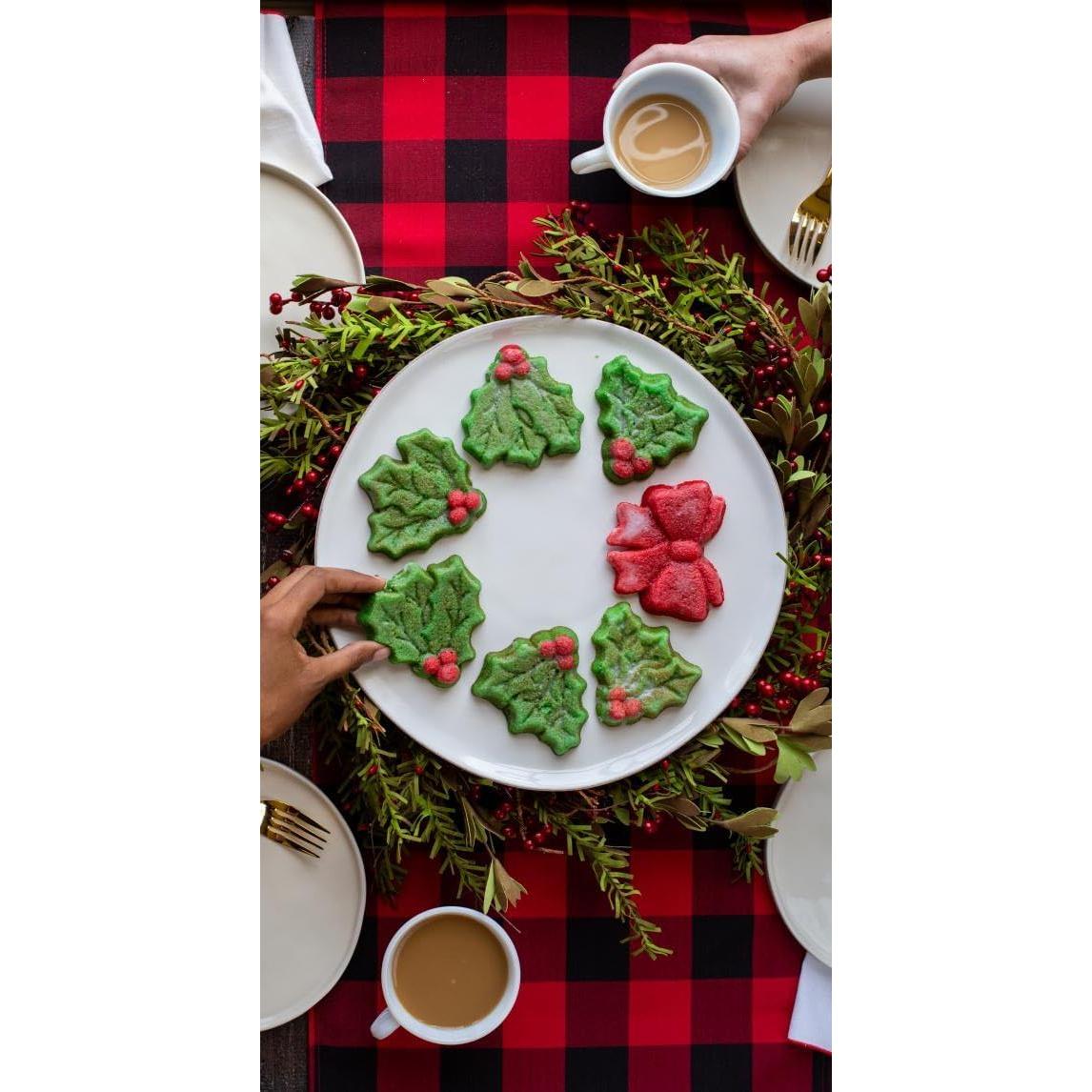 Sartén de Hierro Fundido Lodge en Forma de Corona Navideña 37.24 cm