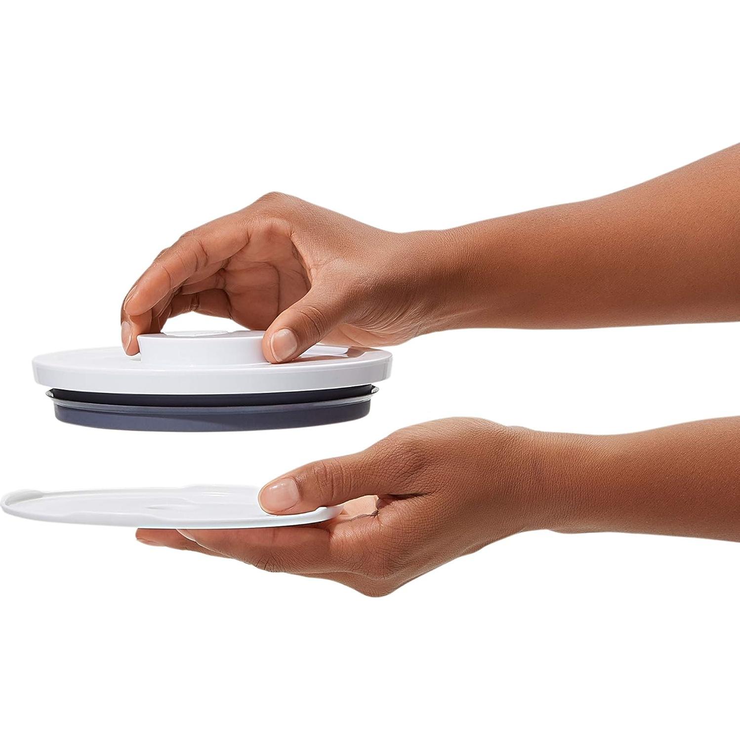 Juego de 3 Recipientes Redondos OXO Good Grips 0.6 L