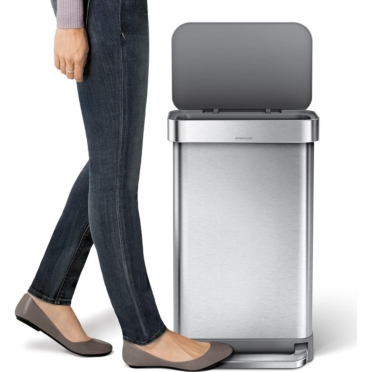Basurero de Cocina 45L simplehuman Acero Inoxidable Tapa Paso
