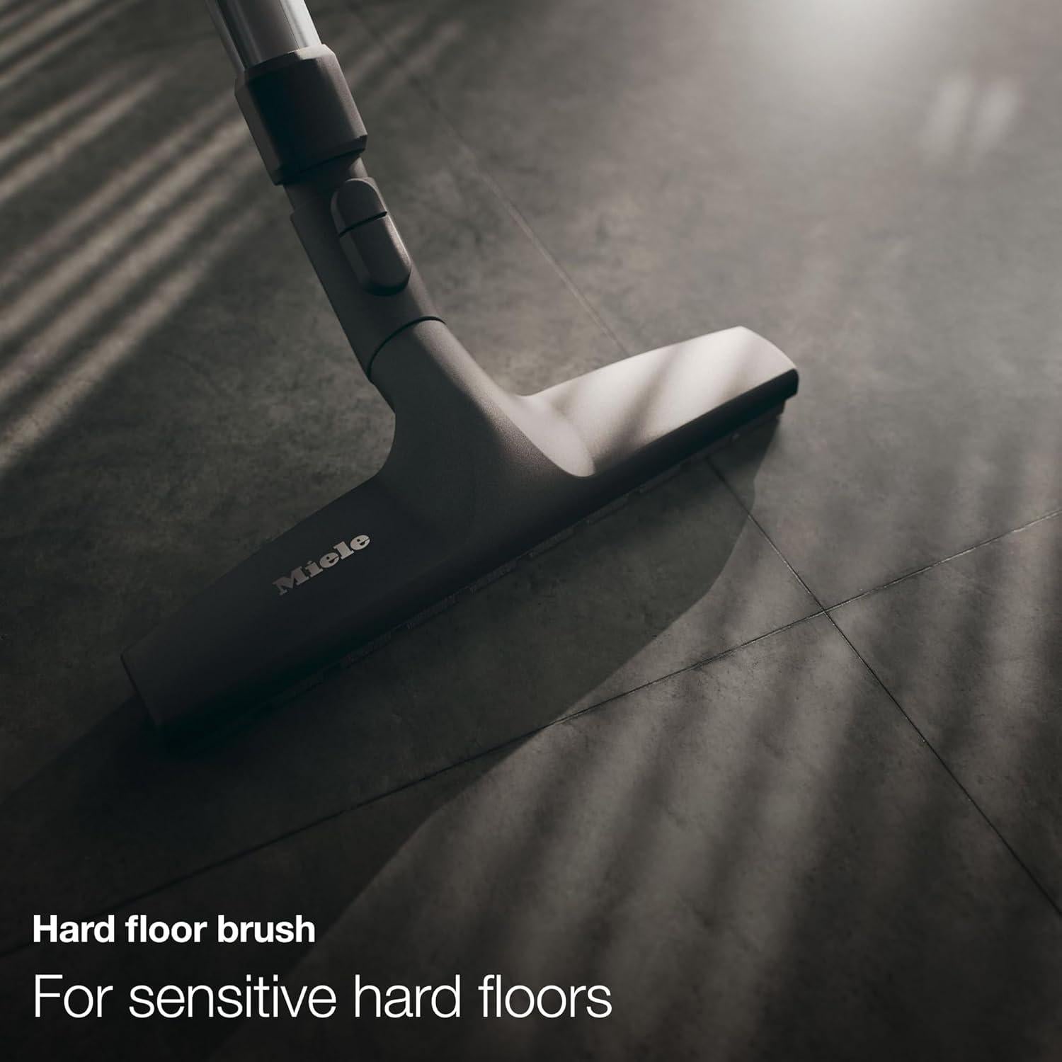 Aspiradora de Bolsa Miele Classic C1 Turbo Team 1200W Azul