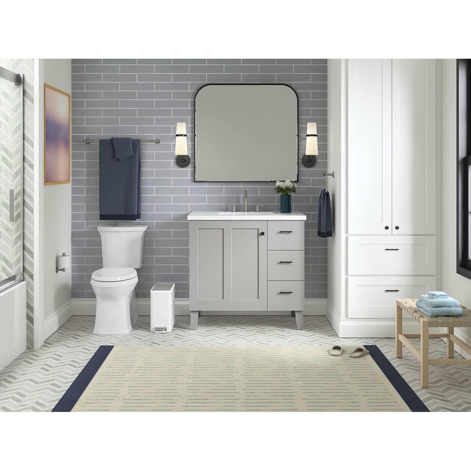 Cubo de Basura Kohler 9.46L con Pedal Cierre Silencioso Blanco