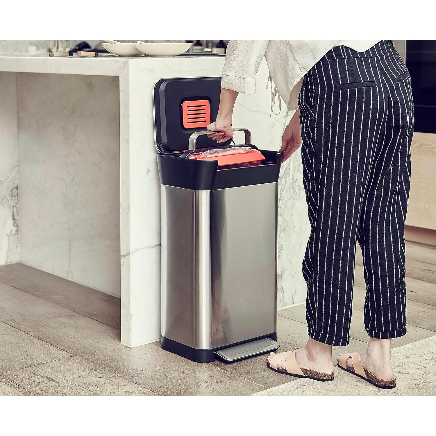 Cubeta de Basura Compresora Joseph Joseph Titan 90L Acero Inoxidable