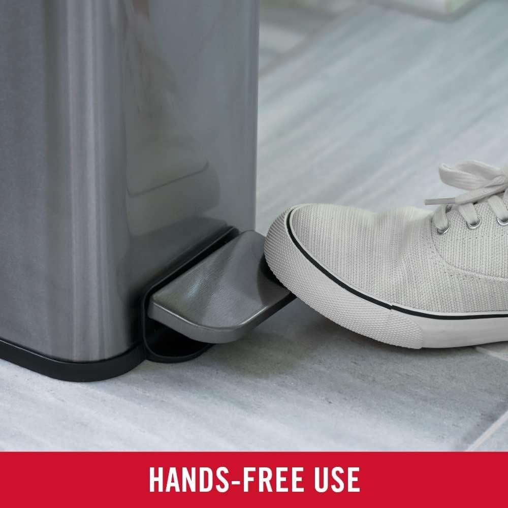 Papelera Slim Step-On Rubbermaid Acero Inoxidable 9.8L Carbón