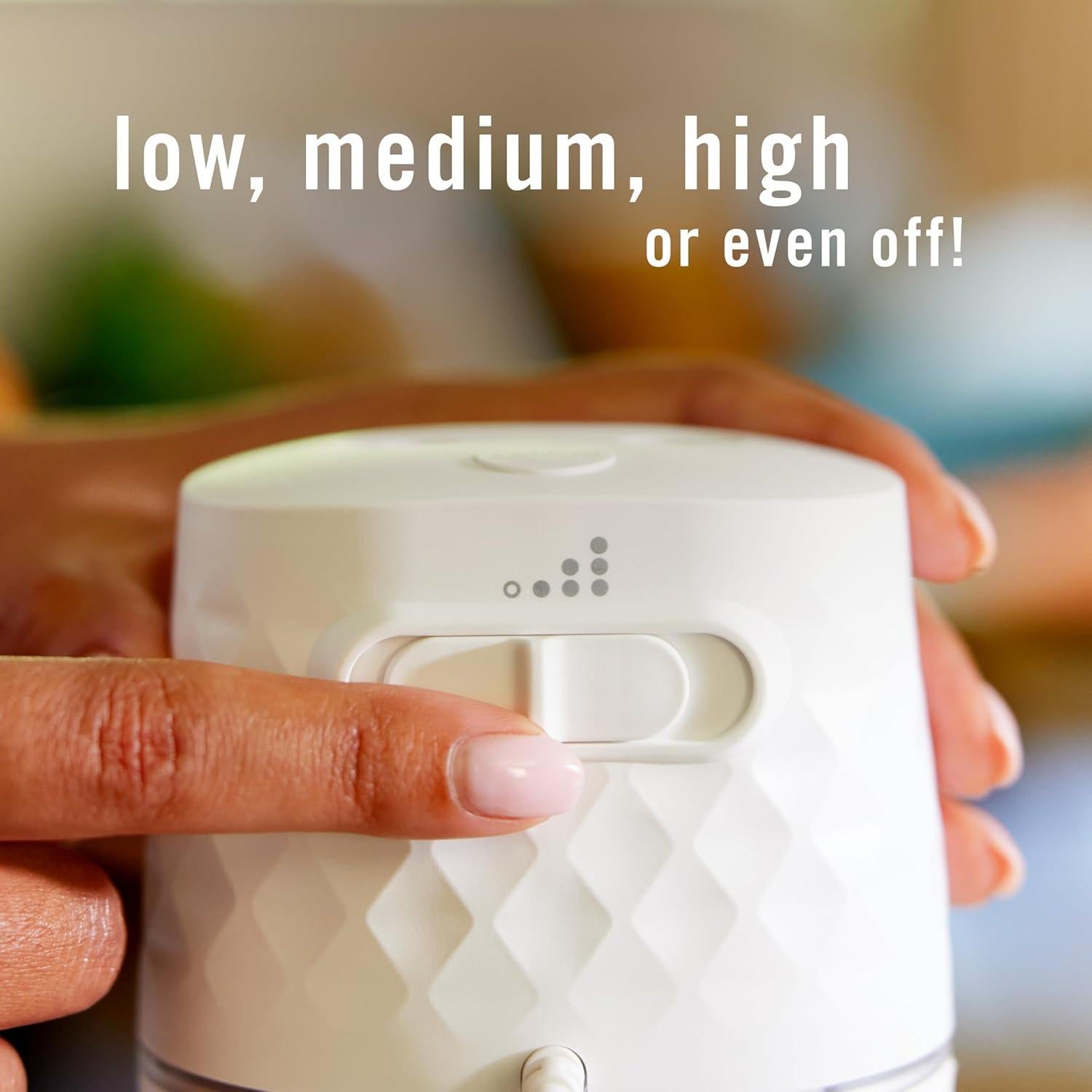 Kit de Potenciador de Aroma Febreze Plug + 2 Recargas Downy Calm