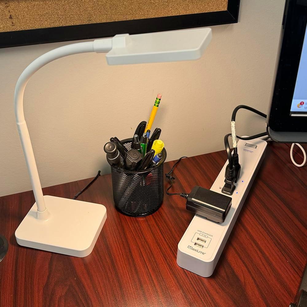 Tira de Energía Inteligente MaxLite APS-6, 4 Salidas AC, 2 USB