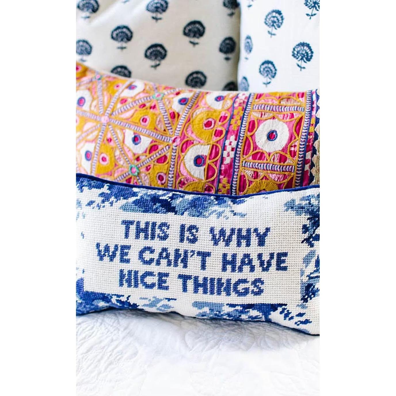 Cojín Decorativo FURBISH Taylor Bordado 20x36 cm - Lana y Terciopelo