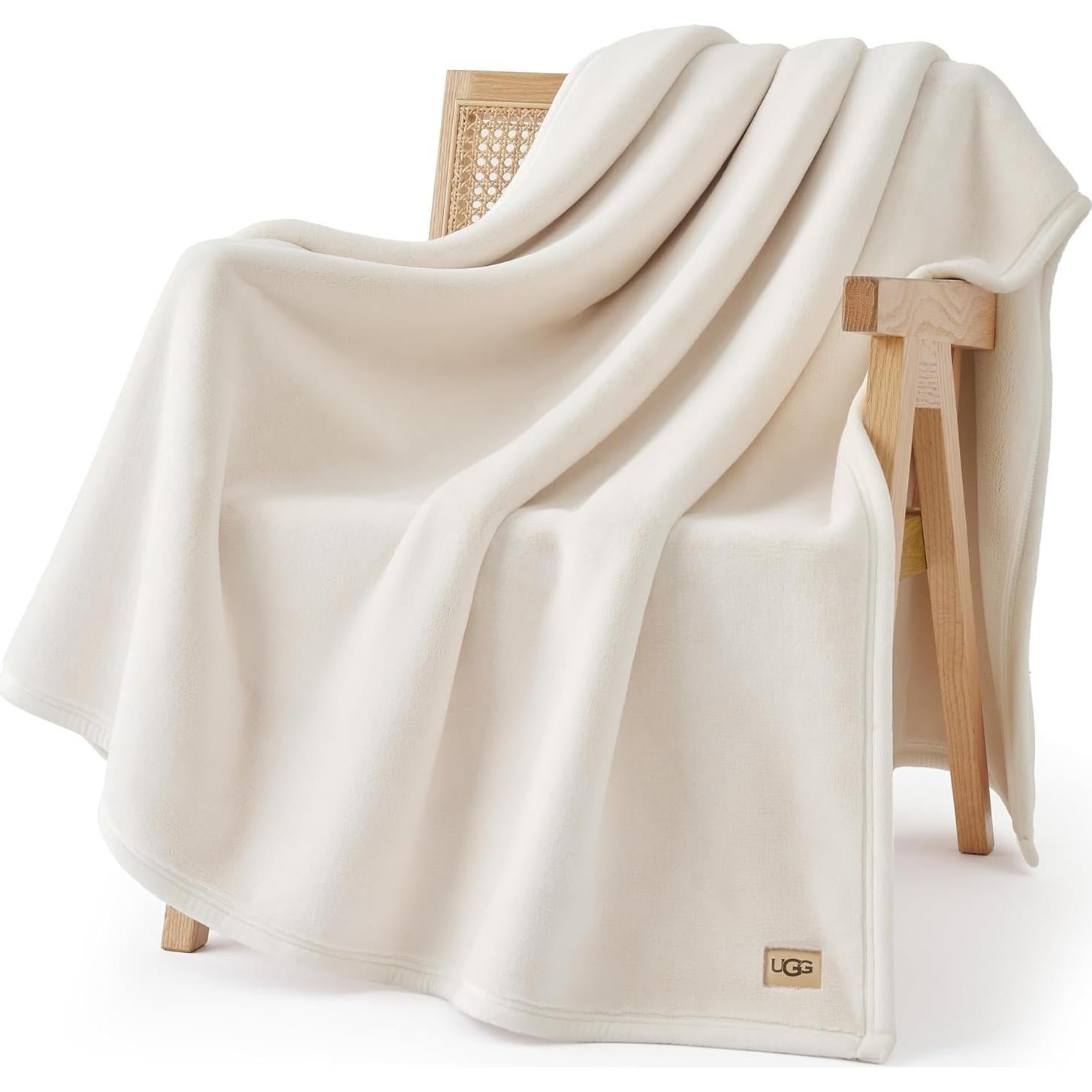 Manta UGG Coco Plush 127x178 cm - Forro Polar Suave Blanca