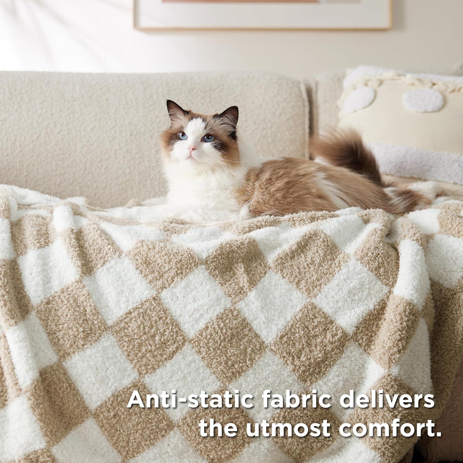 Manta de punto Bedsure suave y cálida 127x152 cm beige cuadros