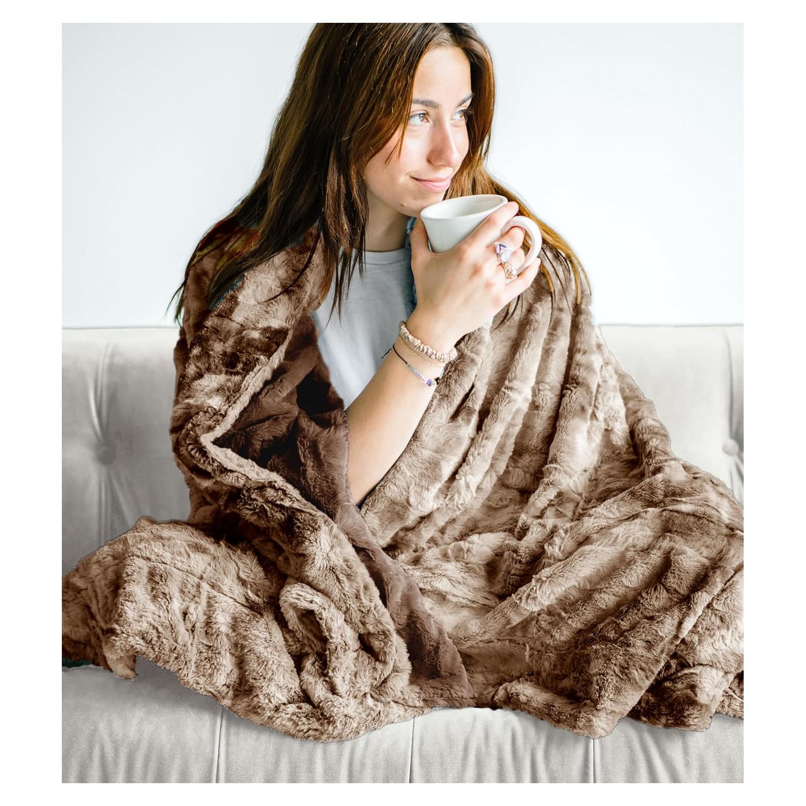 Manta Wolf Creek Grande Doble Cara Suave 127x165 cm Marrón