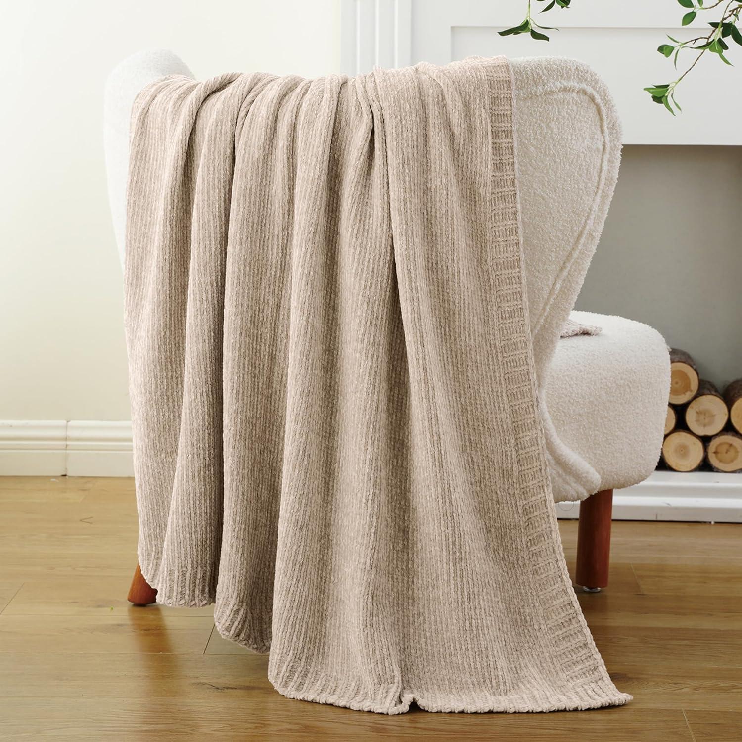 Manta de Chenille BATTILO HOME Beige 129x170 cm Suave y Ligera