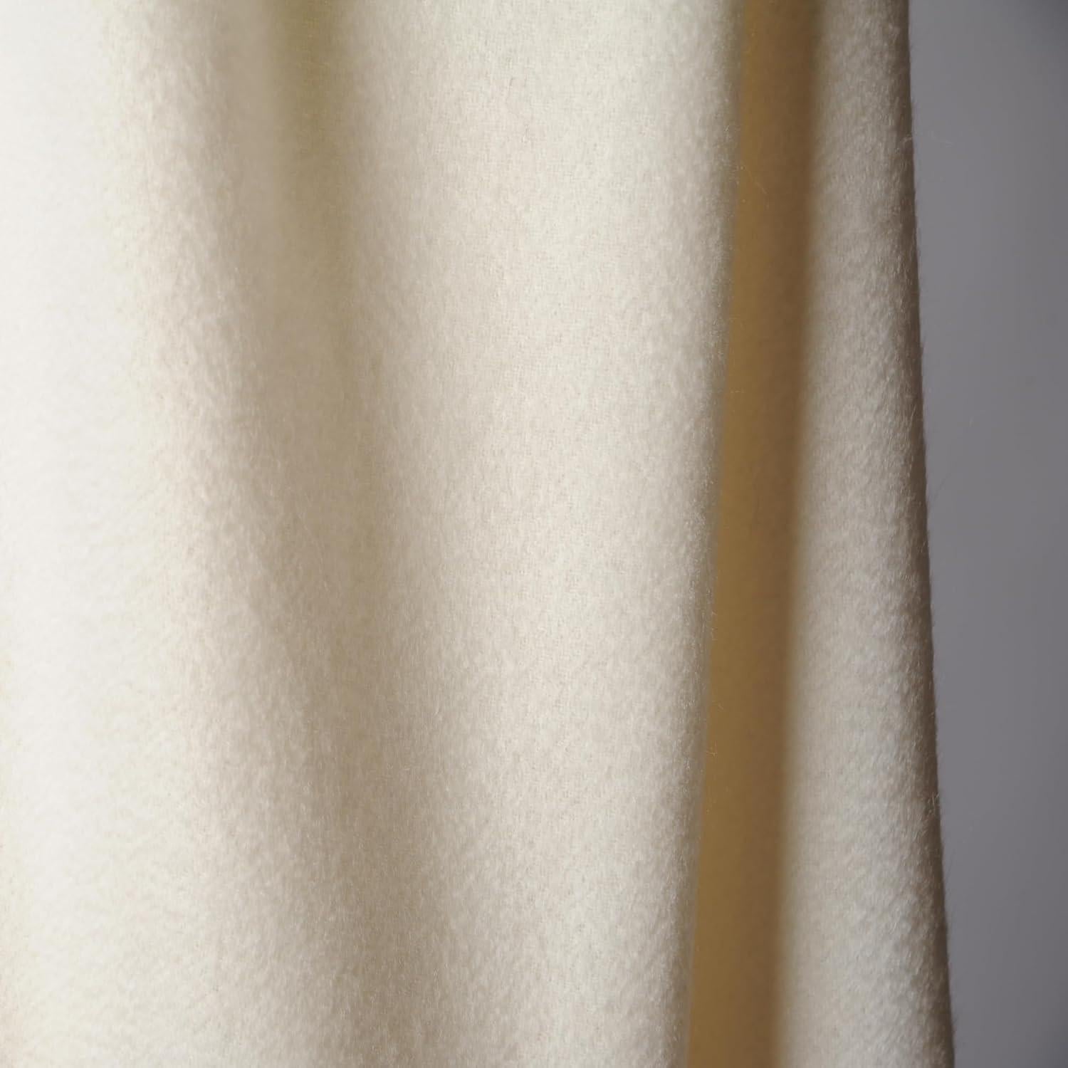 Manta de Cachemira Cuddle Dreams Marfil 127x185 cm Suave