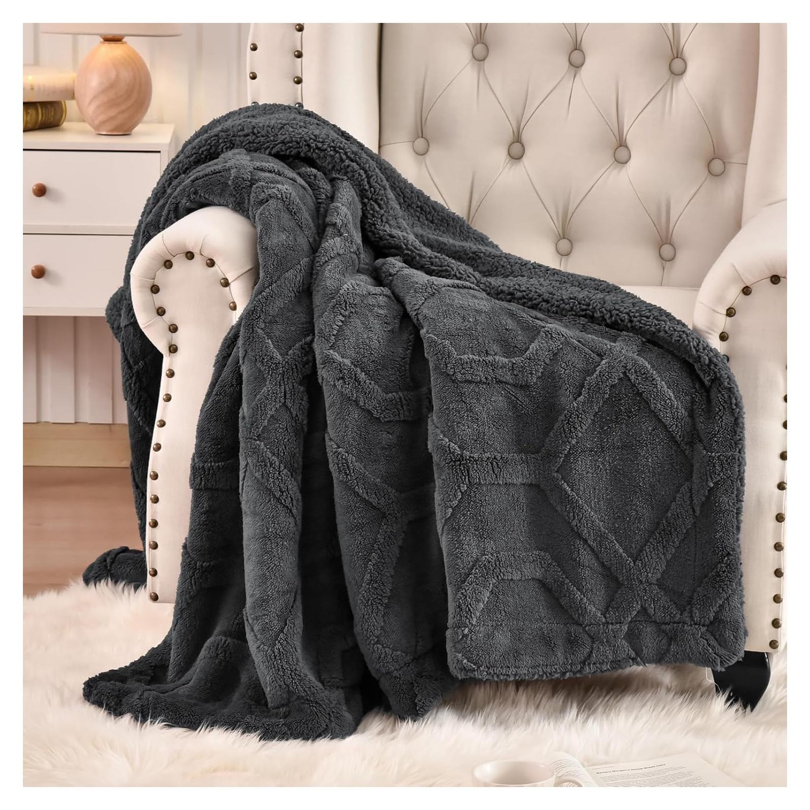 Manta de Fleece PHF Gris Oscuro 127x152cm Invierno 510GSM