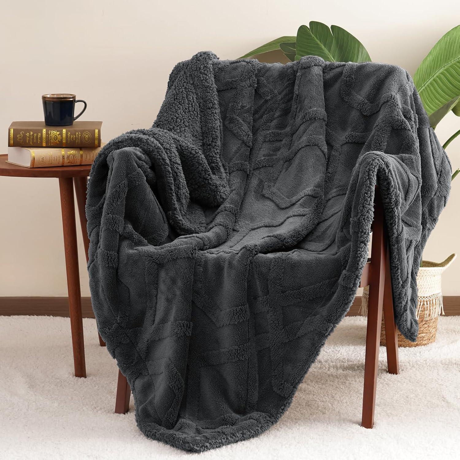 Manta de Fleece PHF Gris Oscuro 127x152cm Invierno 510GSM