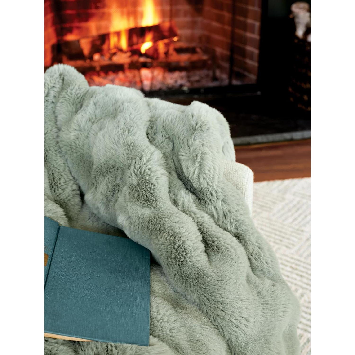 Manta Fab Faux Pine Cone Hill 178x127 cm Sólido Azul