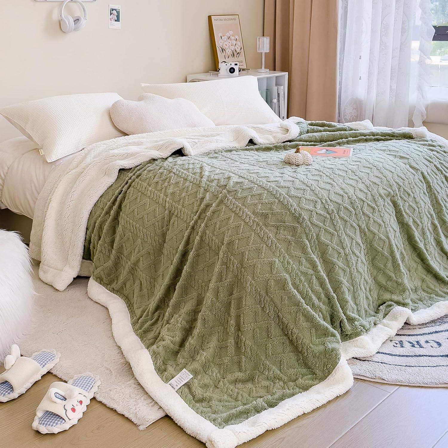 Manta Twin Sherpa PAJEO Verde 152x203 cm Gruesa y Suave