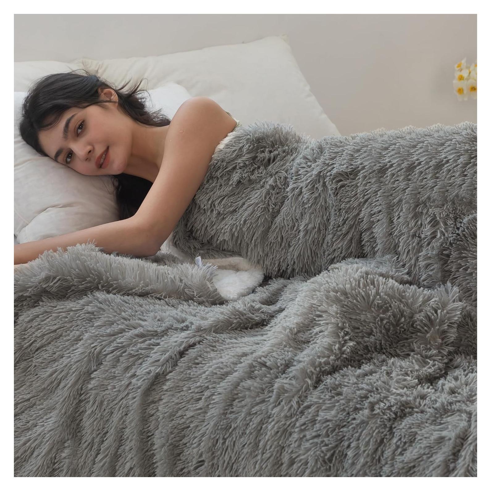 Manta de Piel Sintética COOVA 127x152cm Gris Claro Suave