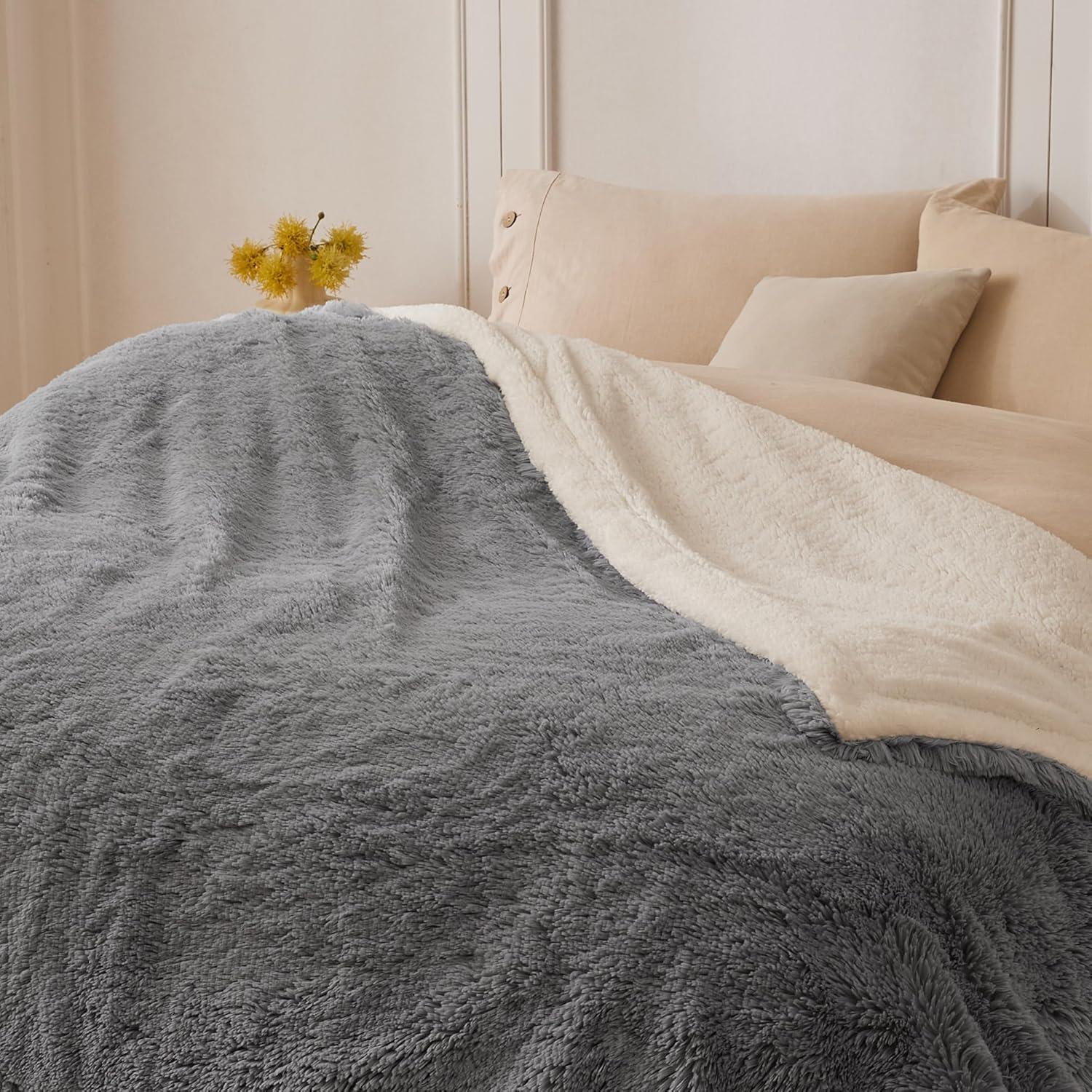 Manta de Piel Sintética COOVA 127x152cm Gris Claro Suave