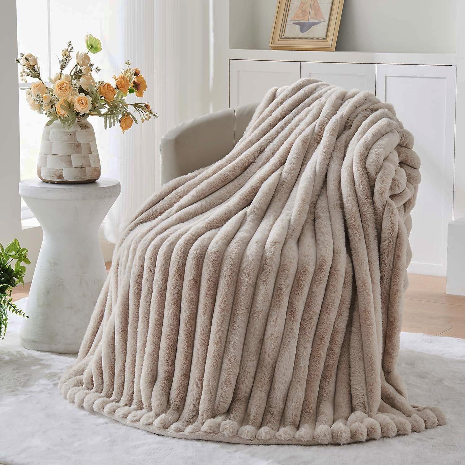 Manta de Piel Sintética Lotus Karen 127x152 cm Lino Rayas