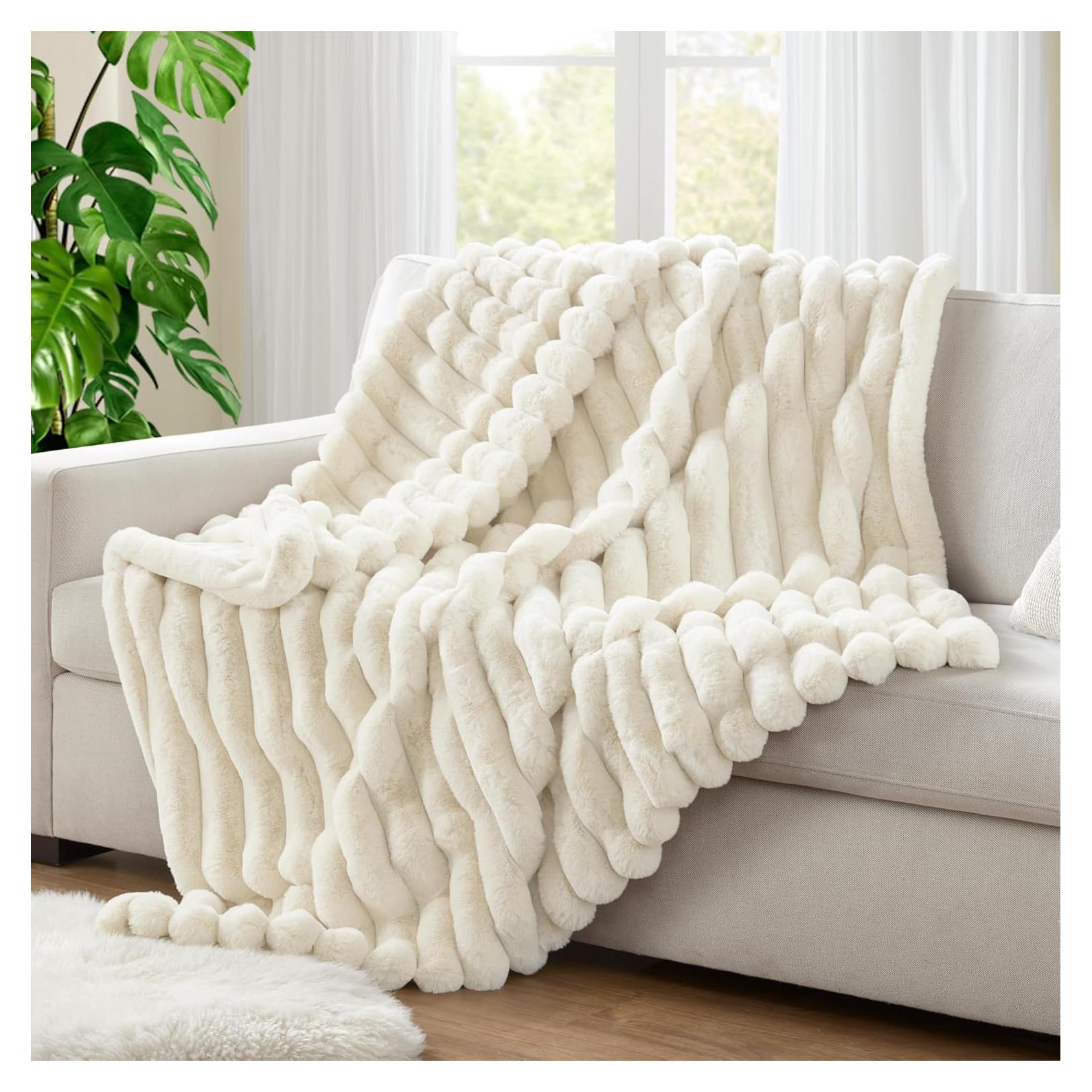 Manta de piel sintética Hyde Lane 127x152cm Crema 750GSM