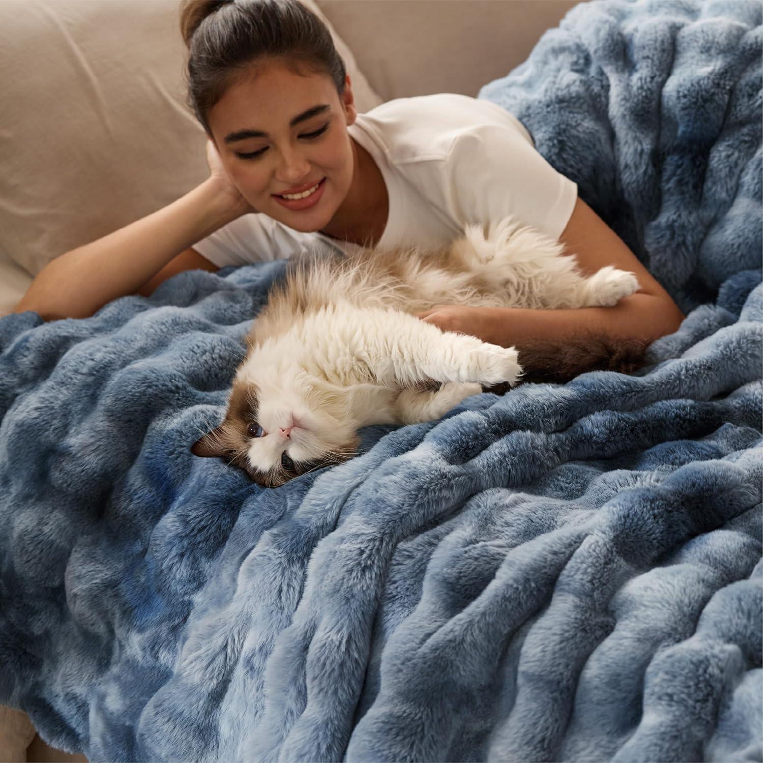 Bedsure GentleSoft Fluffy Faux Fur Throw Blanket, Fuzzy Soft Bubble Blanket for Couch, Faux Fur Decor for Home Bedroom Living Room, Thick Warm Furry Cozy Gifts for Women, Tie-dye Blue, 50x60 Inch