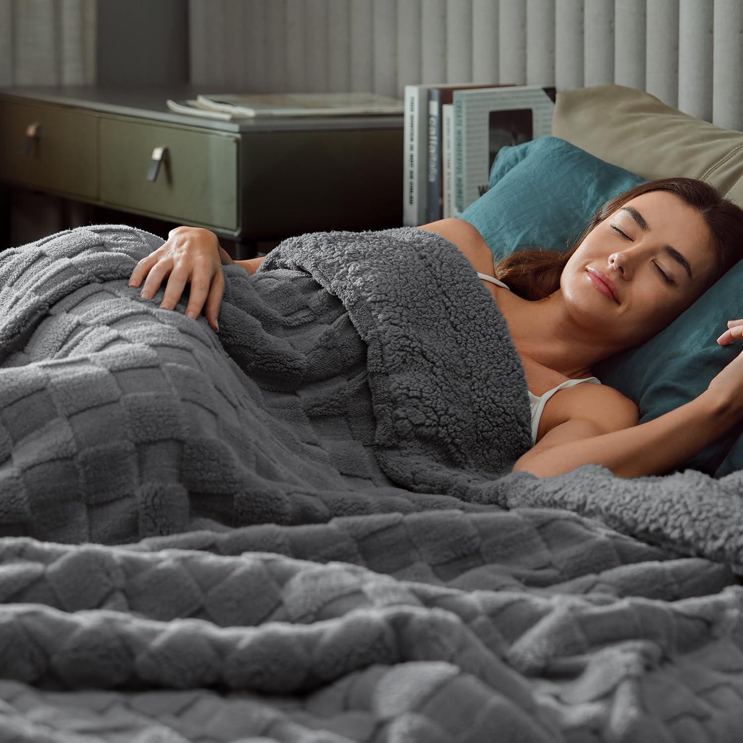 Manta Pawque Gris 127x152 cm Reversible Sherpa Franela