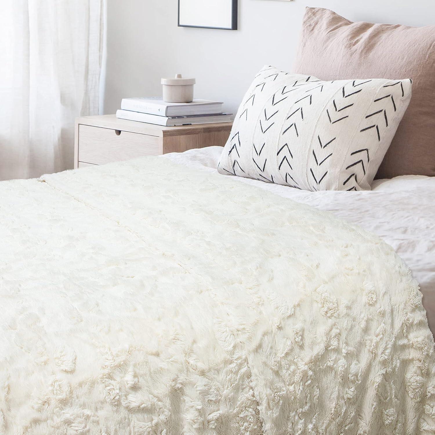 Manta de Piel Sintética TOONOW 130x170 cm Crema Suave