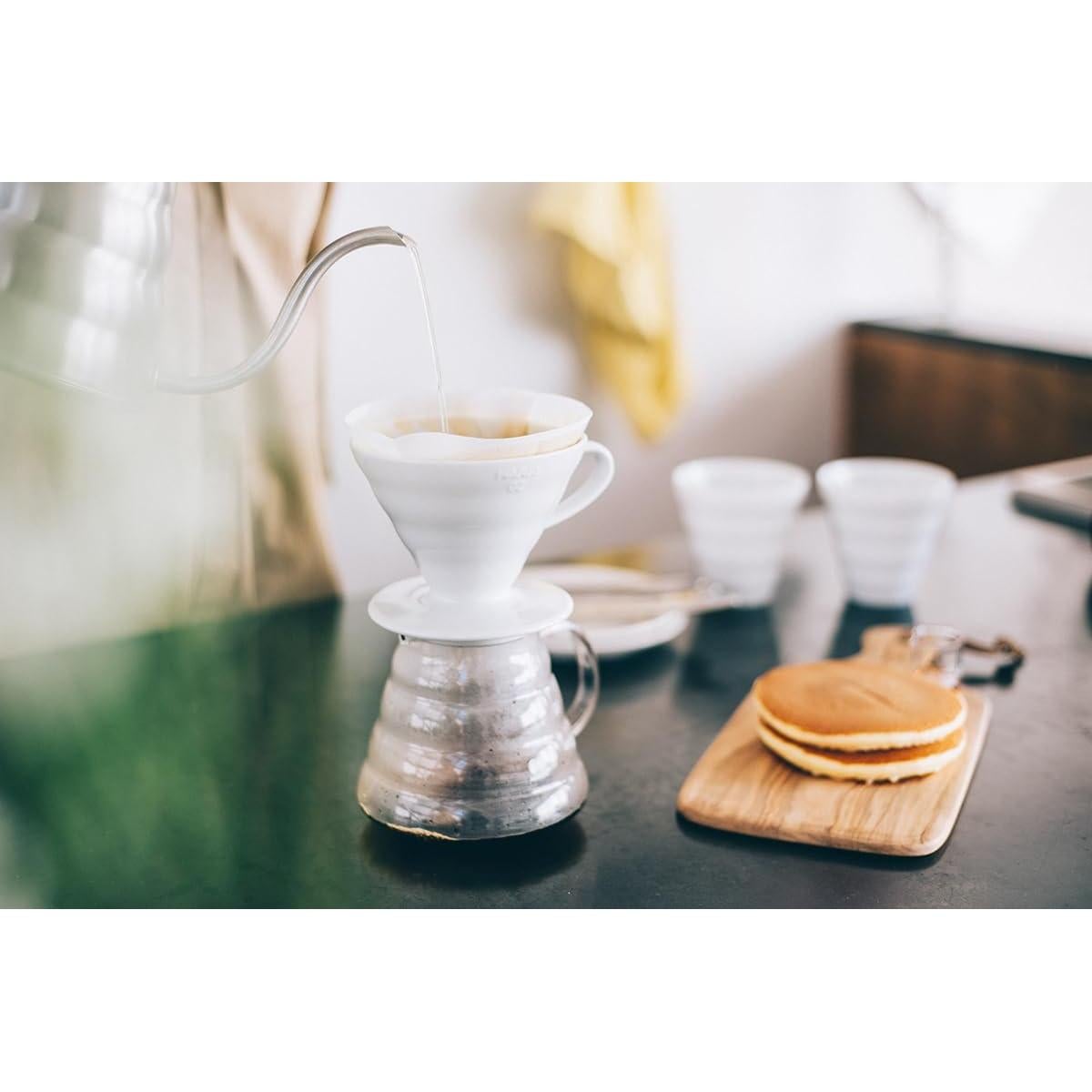 Kit de Café por Goteo Hario V60 - Dripper Cerámica, Jarra Vidrio 600ml, 100 Filtros