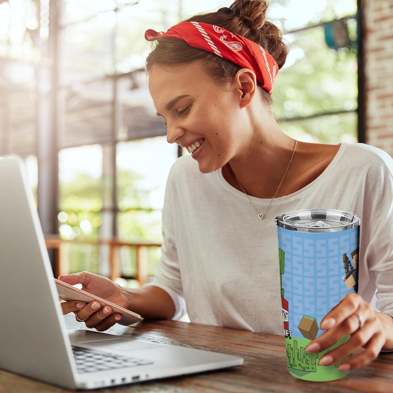 Vaso de Acero Inoxidable 20 Oz Stylonem Aislado con Popote