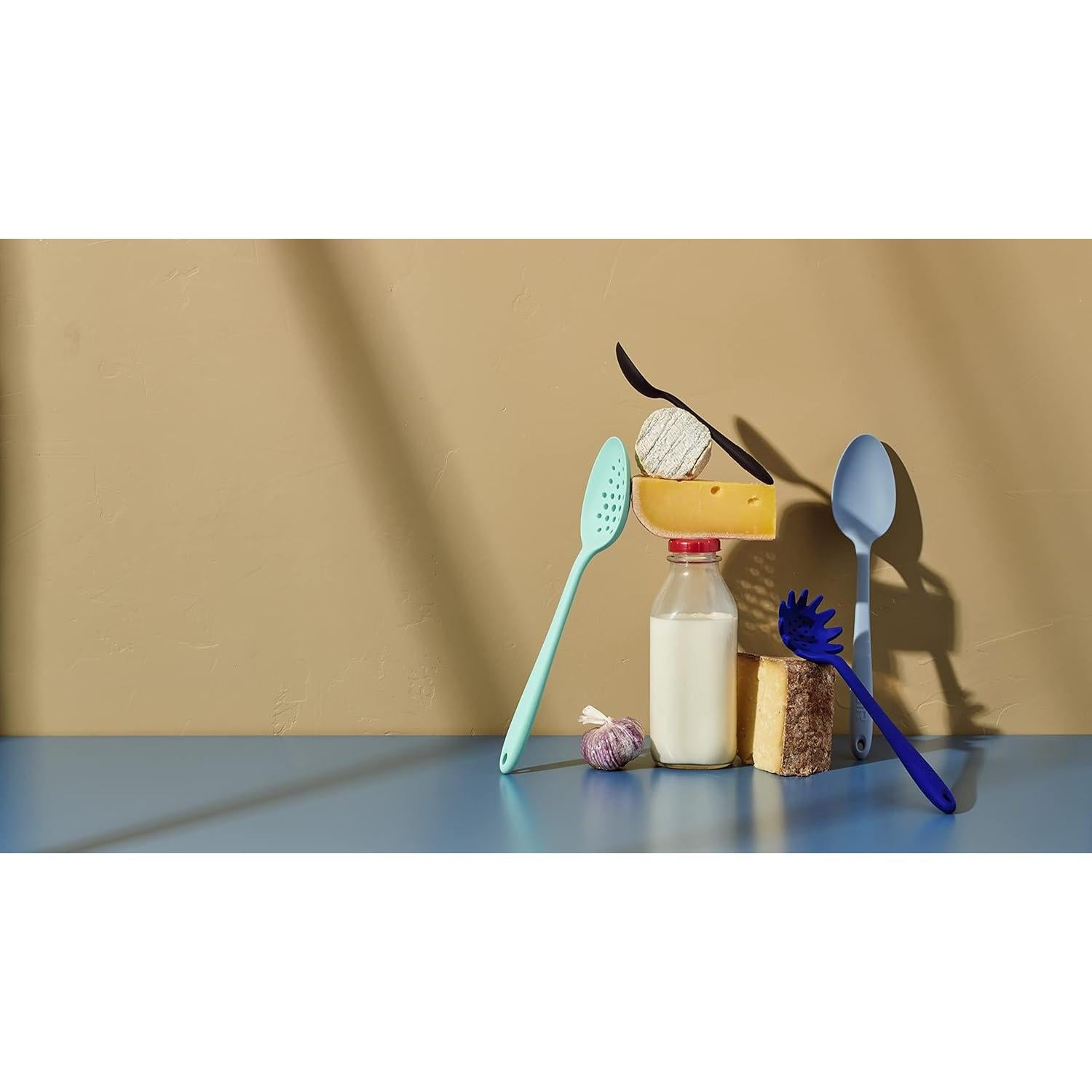 Cuchara de Silicona Perforada GIR 33 cm Roja - Utensilio de Cocina