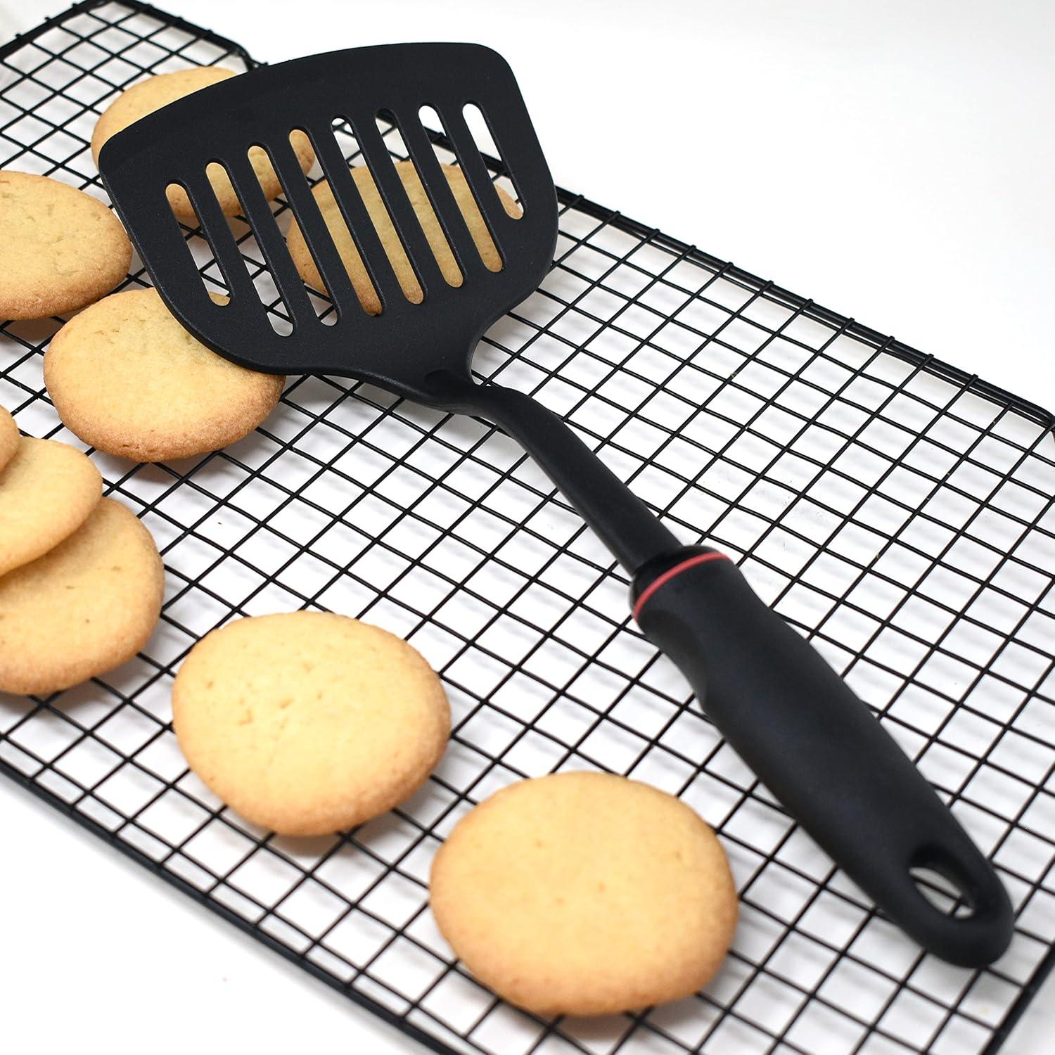 Espátula Ranurada Norpro 1705 Negra Apta Lavavajillas 30.5 cm