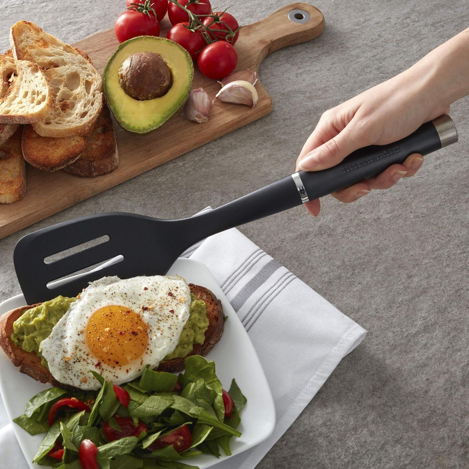 Cuchara Ranurada de Nylon KitchenAid 22.1x8.6cm Negro Mate