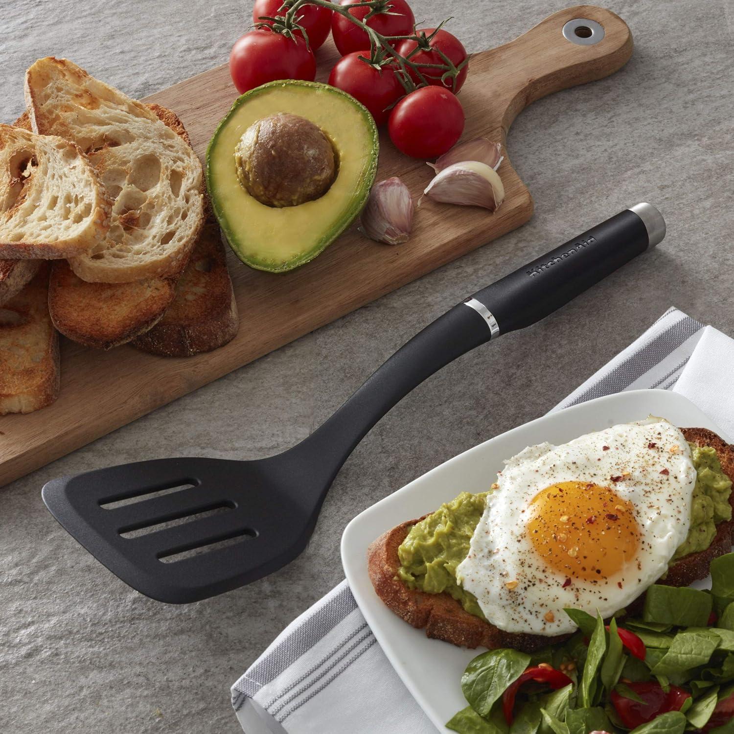 Cuchara Ranurada de Nylon KitchenAid 22.1x8.6cm Negro Mate