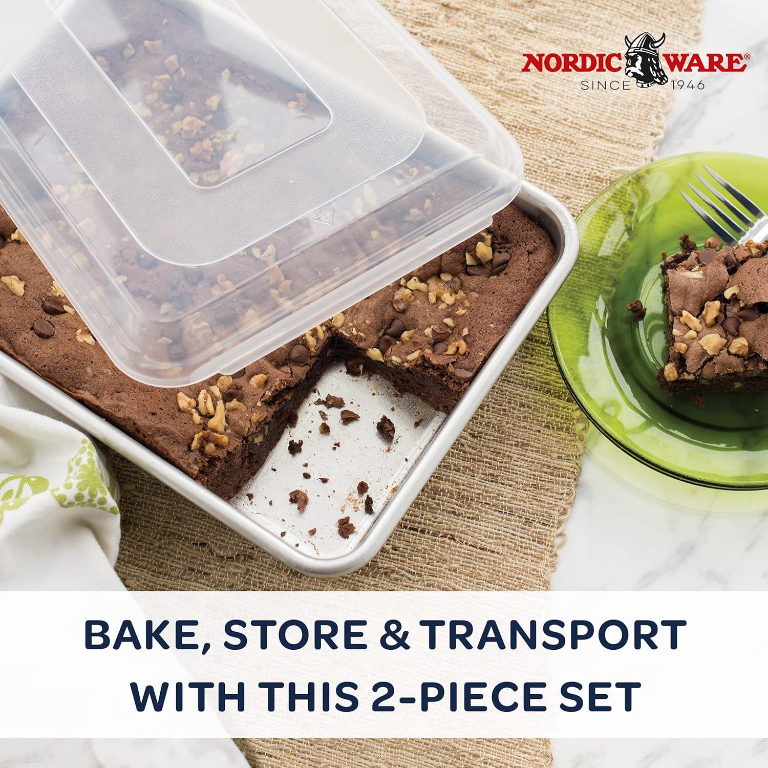 Bandeja para Pasteles Nordic Ware 9x13 cm con Tapa de Aluminio