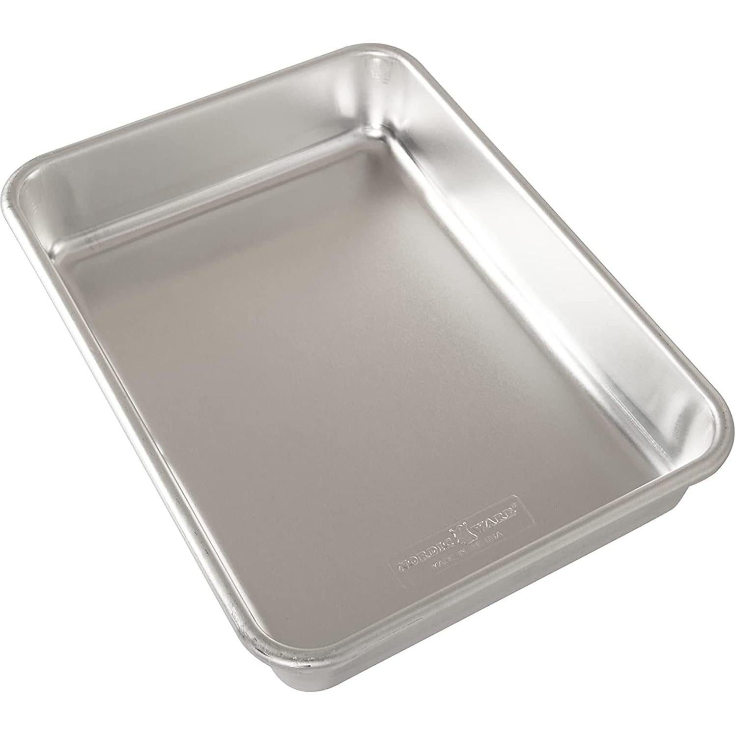 Bandeja para Pasteles Nordic Ware 9x13 cm con Tapa de Aluminio