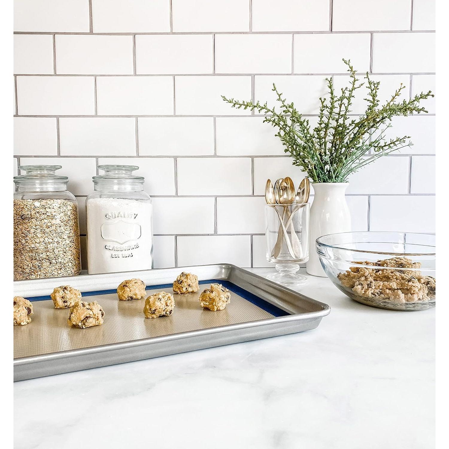 Juego de bandeja de cuarto USA Pan con tapete de silicona