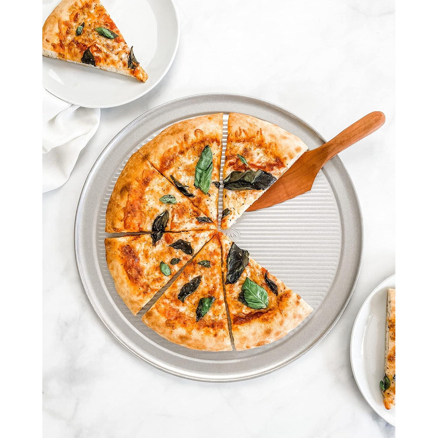 Pizza Pan Redondo USA Pan 14 Pulgadas Antiadherente