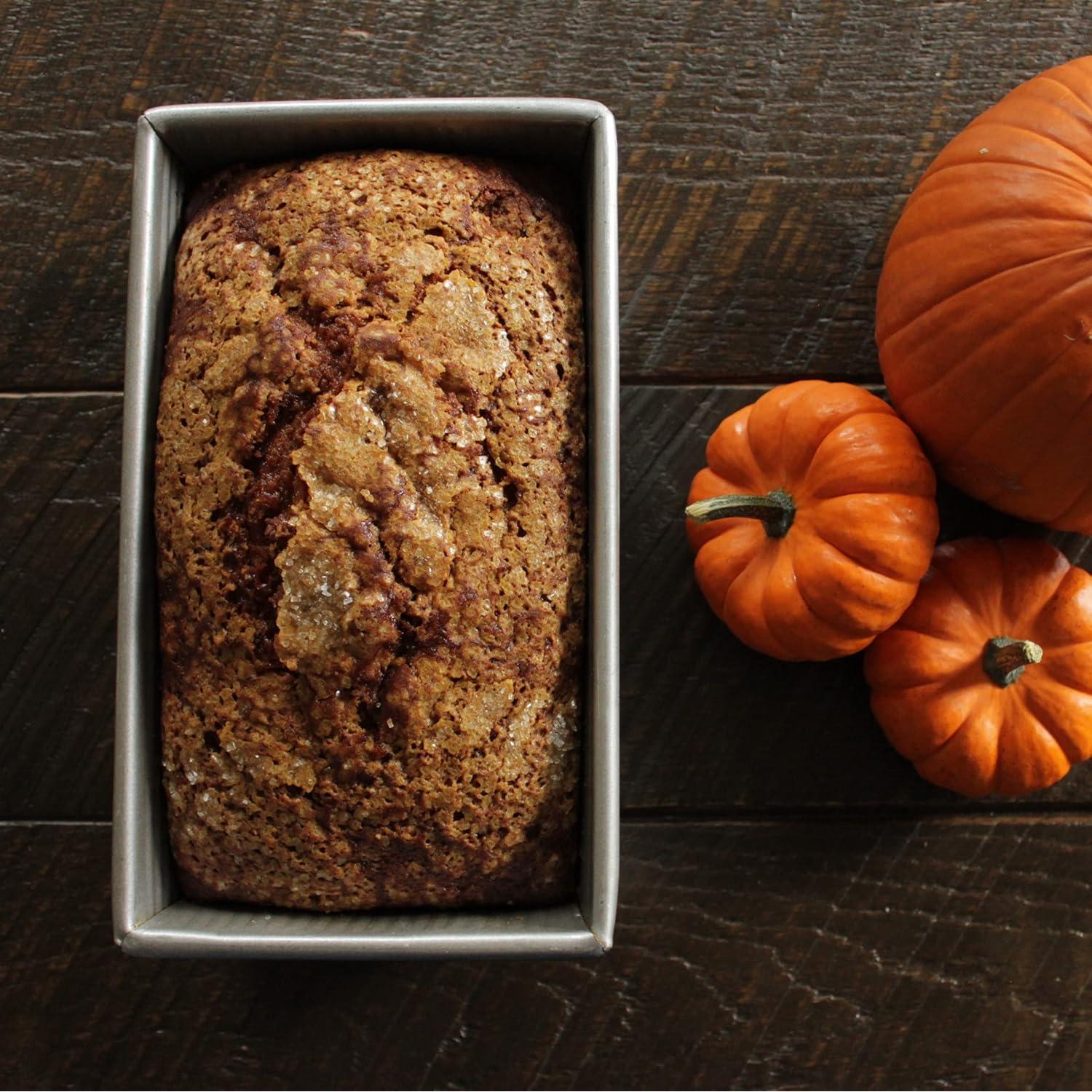 Molde para Pan USA Pan 1.5 lb Acero Aluminizado 25.4x12.7x7.6 cm