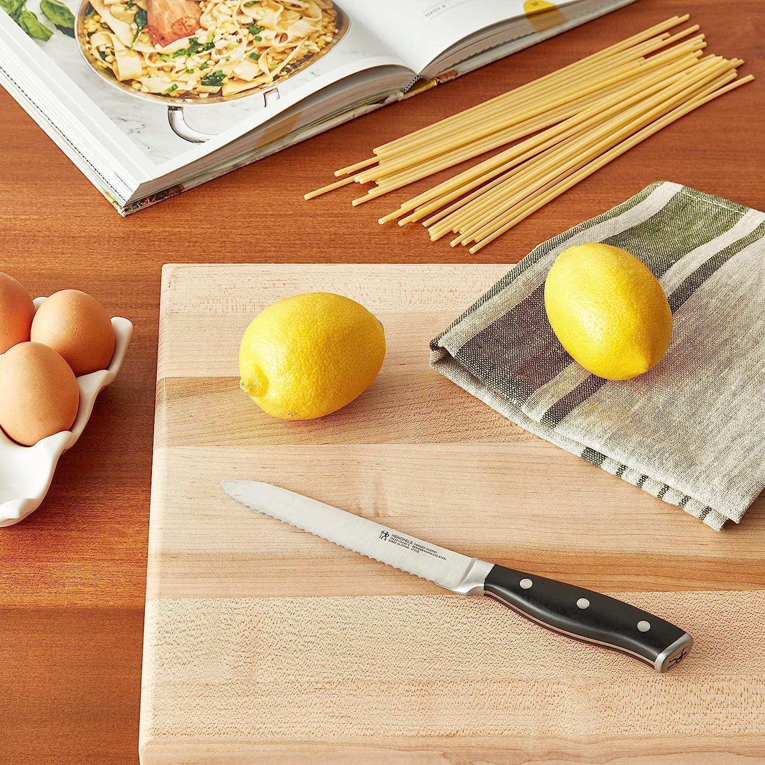 Cuchillo Utilitario Serrado HENCKELS 12.7 cm Acero Inoxidable