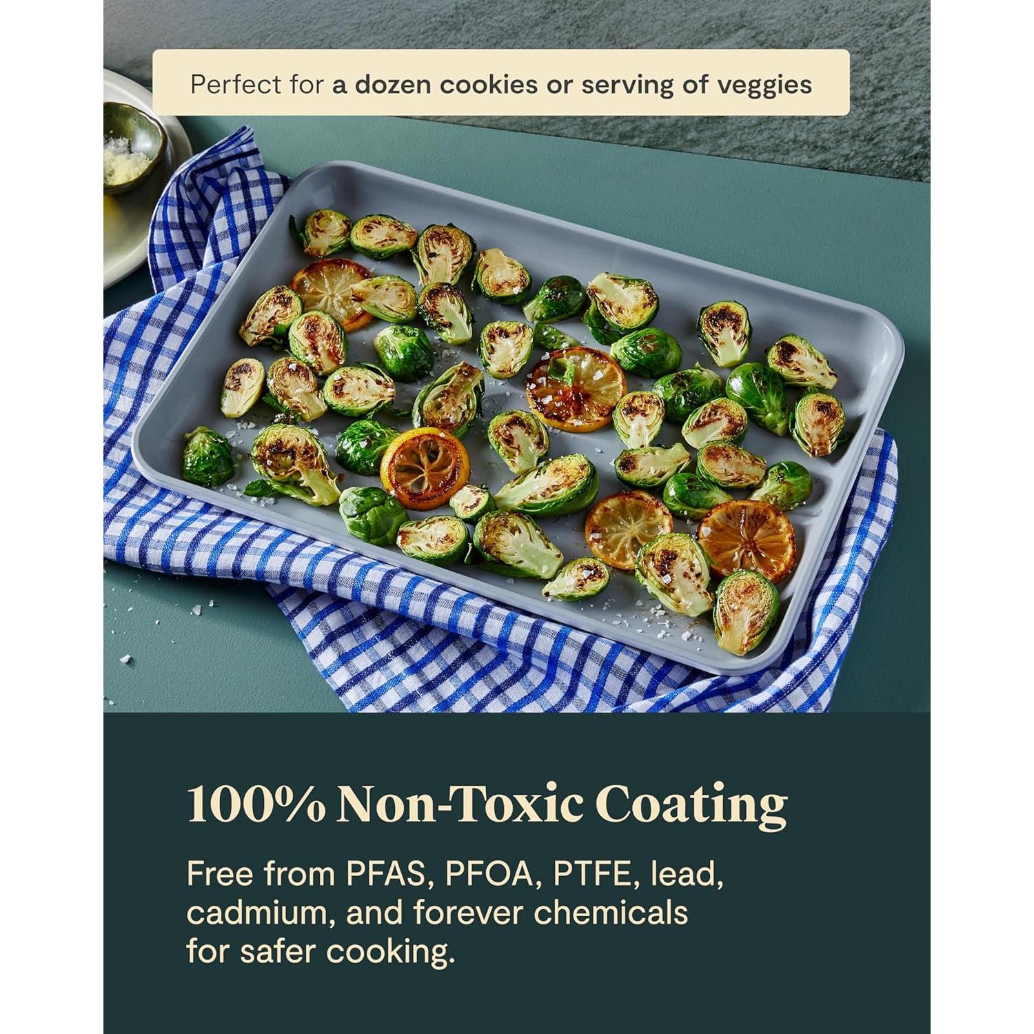 Hoja para Hornear Cerámica Caraway Mediana 25.4x38.1cm Crema