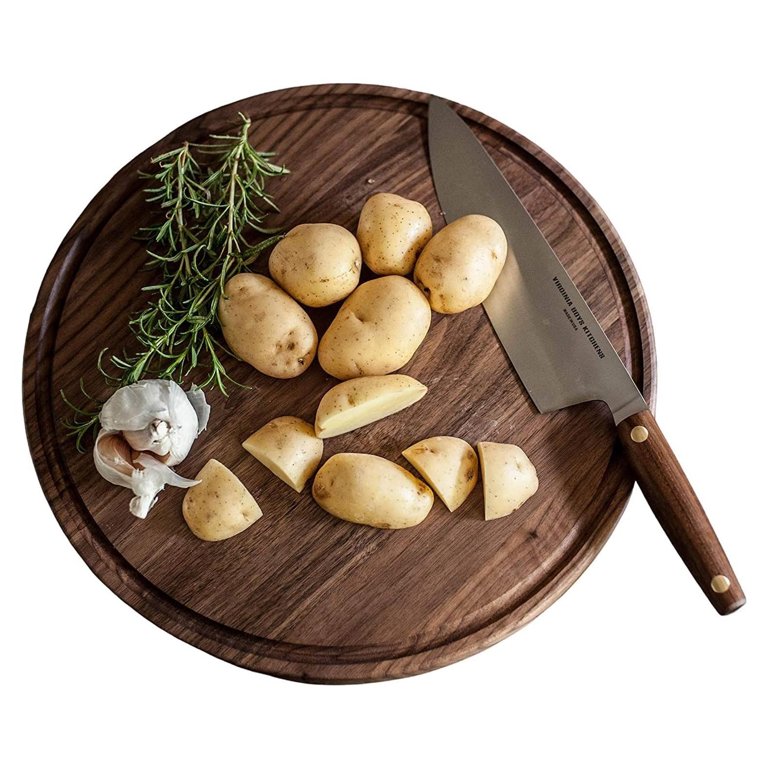 Tabla de Cortar Redonda de Nogal Virginia Boys 34.29 cm