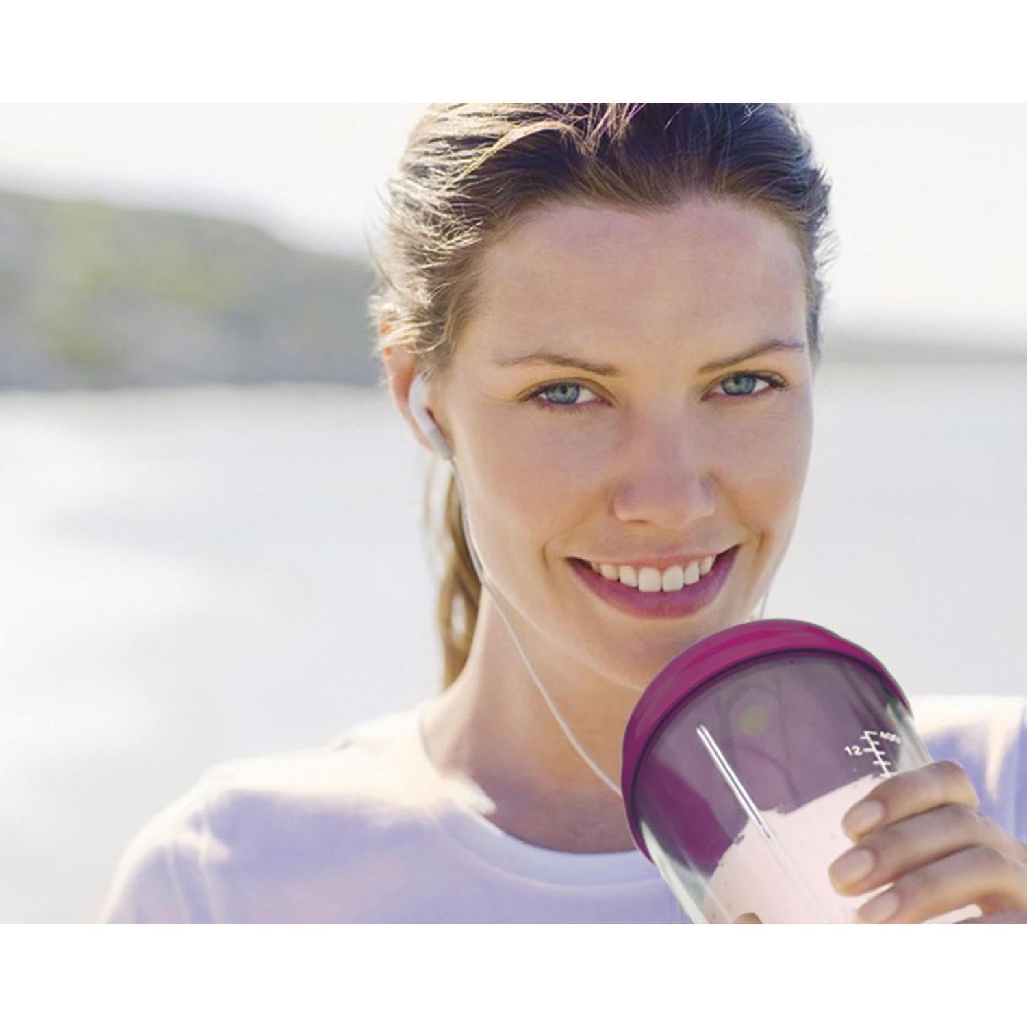 Hervidor Eléctrico de Vidrio Hamilton Beach 1.7L + Licuadora 14 Oz