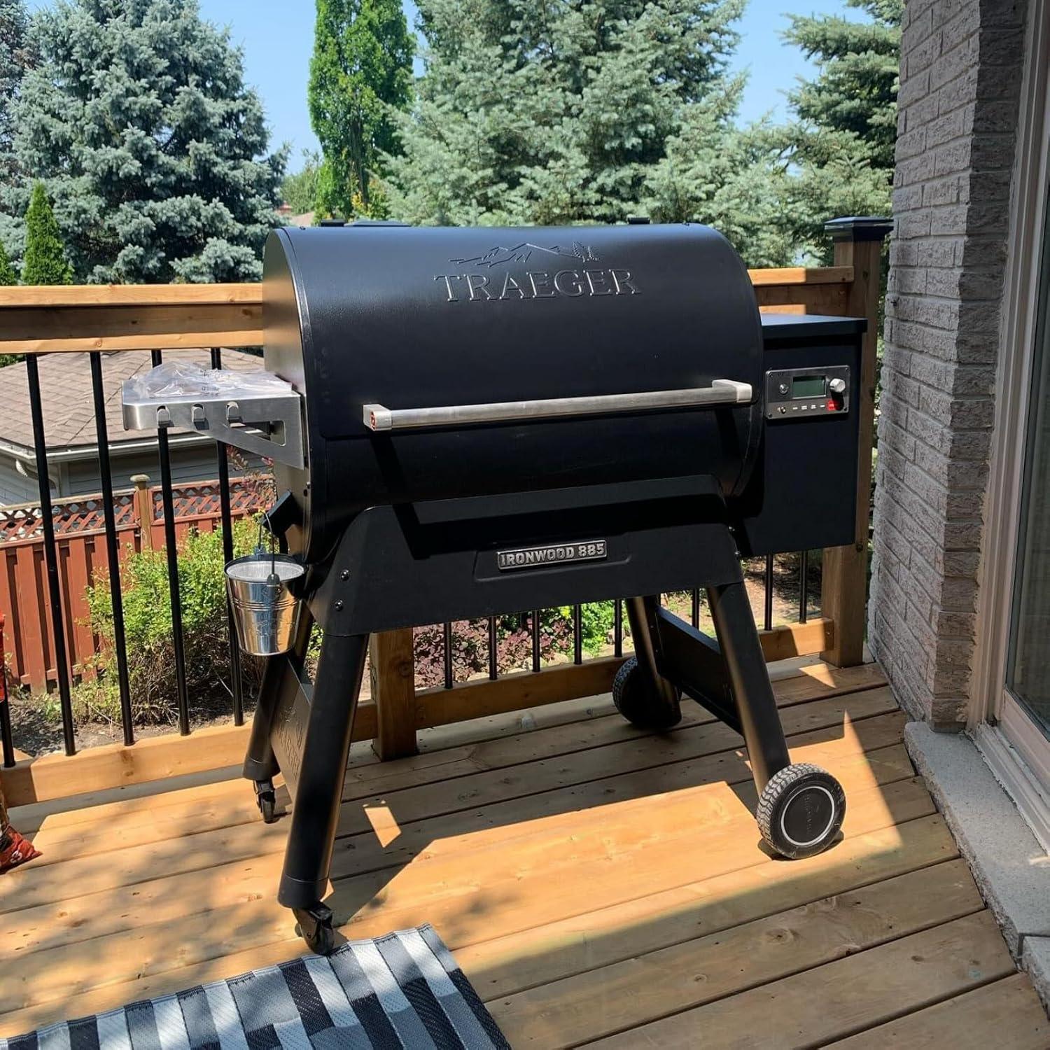 Paquete de 30 forros de bandeja de goteo Traeger BAC407