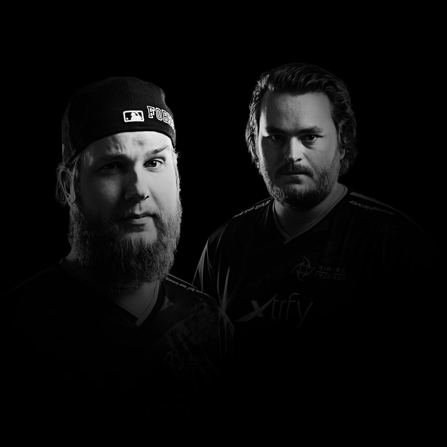 Paquete Pro Gamer Blue Yeti Blackout + Auriculares Lola