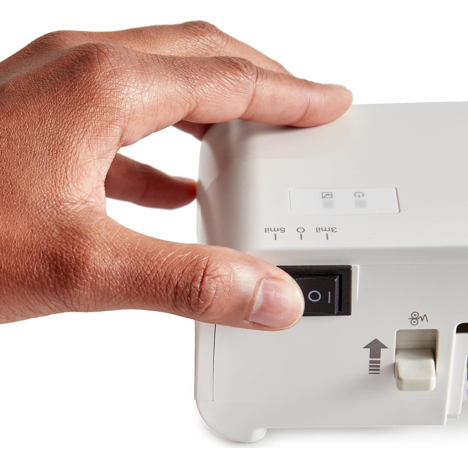 Laminadora Térmica Amazon Basics 30 cm, 1 min Calentamiento, 20 Fundas