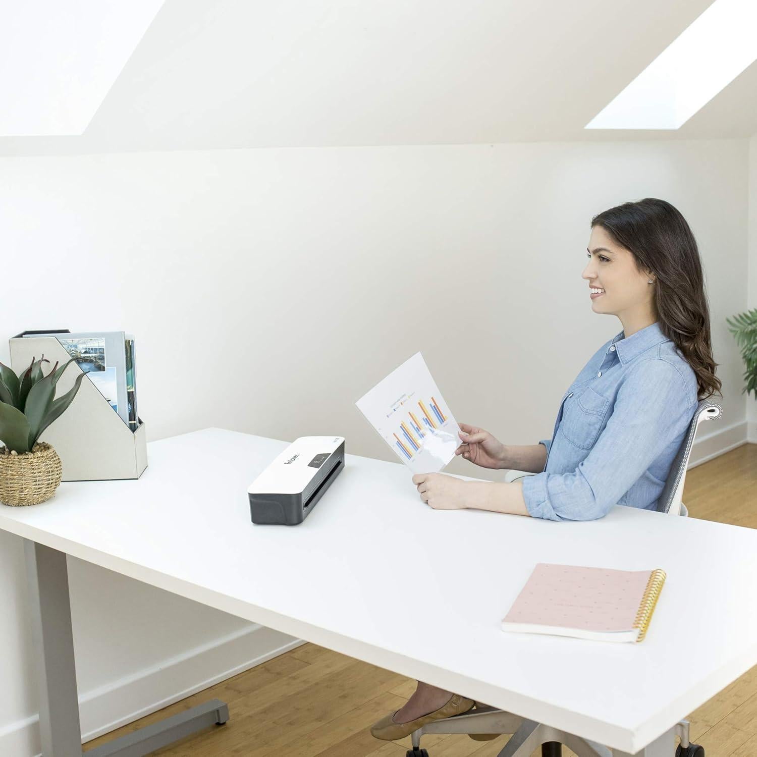 Laminadora Fellowes Ayla 125 con calentamiento rápido 1 min