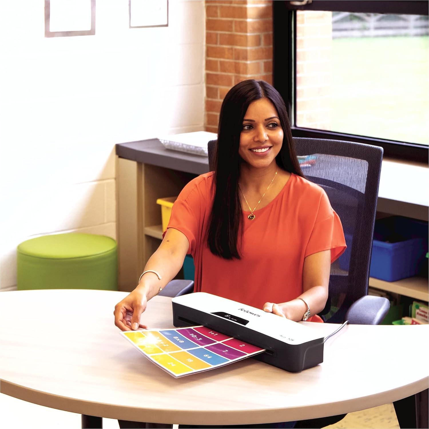 Laminadora Fellowes Ayla 125 con calentamiento rápido 1 min