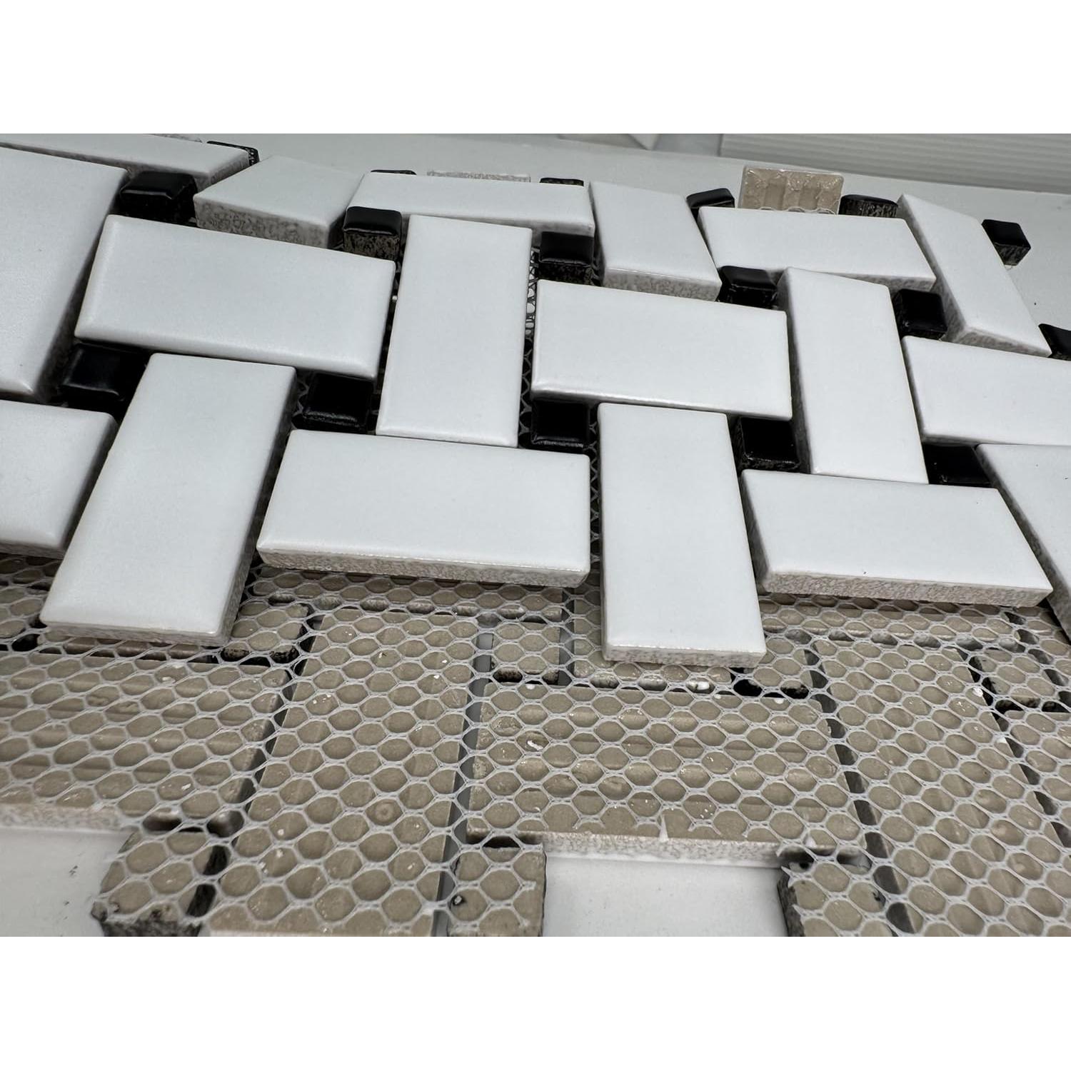 Teja de Porcelana Mosaico Tenedos HTC411 30.48x30.48 cm Negro Blanco Mate